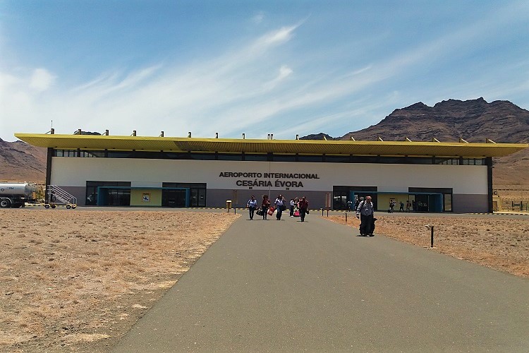 aeroporto di mindelo cesaria evora - amma cucena ammacucena