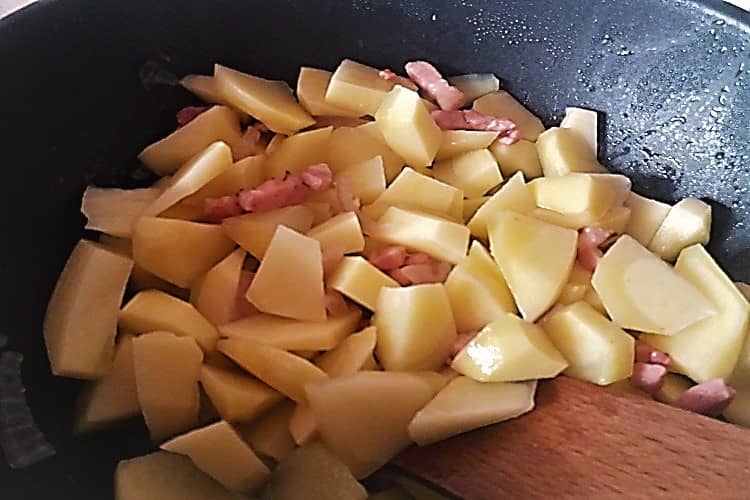 preparazione tartiflette - ammacucenà